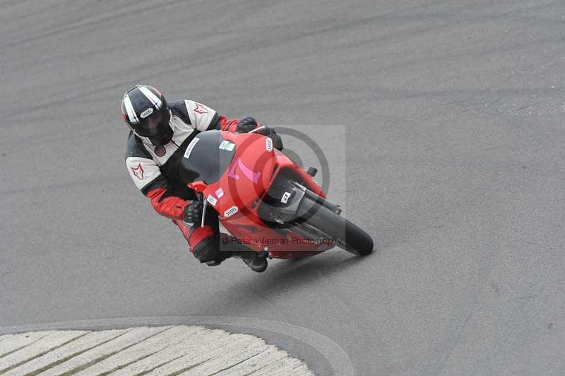 Motorcycle action photographs;anglesey circuit;anglesey trackday photographs;event digital images;eventdigitalimages;no limits trackday;oulton park circuit cheshire;peter wileman photography;trackday;trackday digital images;trackday photos;ty croes circuit wales