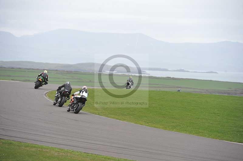 Motorcycle action photographs;anglesey circuit;anglesey trackday photographs;event digital images;eventdigitalimages;no limits trackday;oulton park circuit cheshire;peter wileman photography;trackday;trackday digital images;trackday photos;ty croes circuit wales