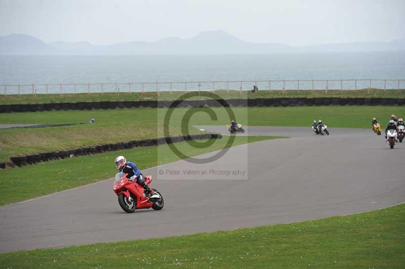 Motorcycle action photographs;anglesey circuit;anglesey trackday photographs;event digital images;eventdigitalimages;no limits trackday;oulton park circuit cheshire;peter wileman photography;trackday;trackday digital images;trackday photos;ty croes circuit wales