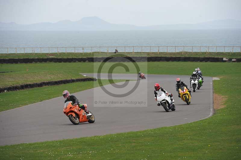 Motorcycle action photographs;anglesey circuit;anglesey trackday photographs;event digital images;eventdigitalimages;no limits trackday;oulton park circuit cheshire;peter wileman photography;trackday;trackday digital images;trackday photos;ty croes circuit wales