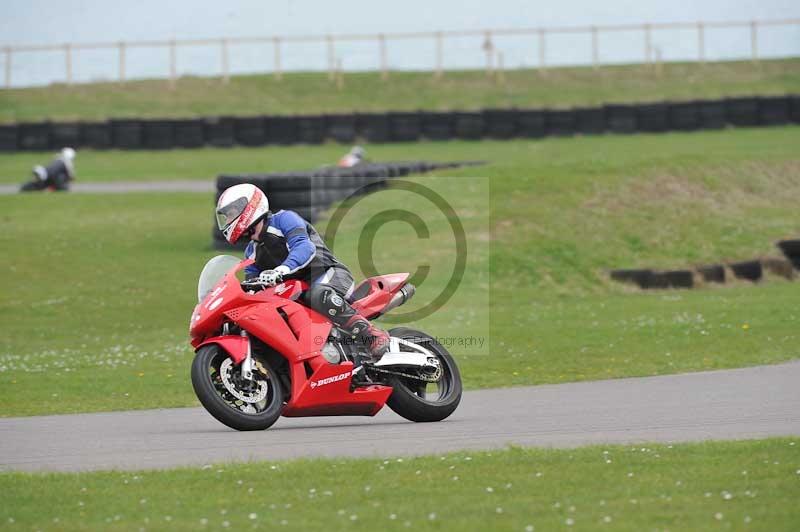 Motorcycle action photographs;anglesey circuit;anglesey trackday photographs;event digital images;eventdigitalimages;no limits trackday;oulton park circuit cheshire;peter wileman photography;trackday;trackday digital images;trackday photos;ty croes circuit wales