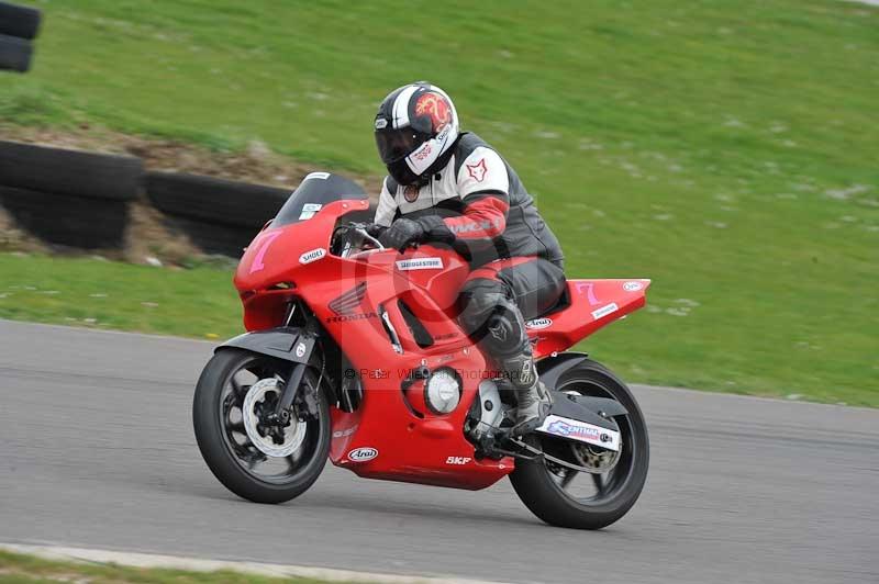 Motorcycle action photographs;anglesey circuit;anglesey trackday photographs;event digital images;eventdigitalimages;no limits trackday;oulton park circuit cheshire;peter wileman photography;trackday;trackday digital images;trackday photos;ty croes circuit wales