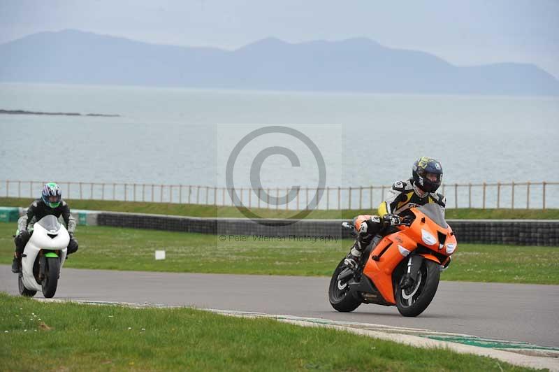 Motorcycle action photographs;anglesey circuit;anglesey trackday photographs;event digital images;eventdigitalimages;no limits trackday;oulton park circuit cheshire;peter wileman photography;trackday;trackday digital images;trackday photos;ty croes circuit wales