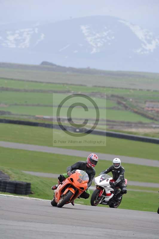 Motorcycle action photographs;anglesey circuit;anglesey trackday photographs;event digital images;eventdigitalimages;no limits trackday;oulton park circuit cheshire;peter wileman photography;trackday;trackday digital images;trackday photos;ty croes circuit wales