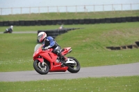 Motorcycle-action-photographs;anglesey-circuit;anglesey-trackday-photographs;event-digital-images;eventdigitalimages;no-limits-trackday;oulton-park-circuit-cheshire;peter-wileman-photography;trackday;trackday-digital-images;trackday-photos;ty-croes-circuit-wales