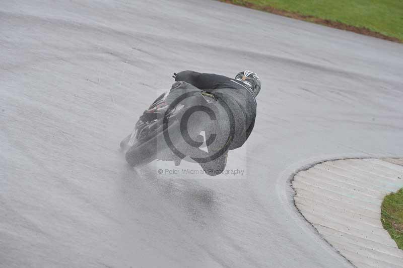 Motorcycle action photographs;anglesey circuit;anglesey trackday photographs;event digital images;eventdigitalimages;no limits trackday;oulton park circuit cheshire;peter wileman photography;trackday;trackday digital images;trackday photos;ty croes circuit wales