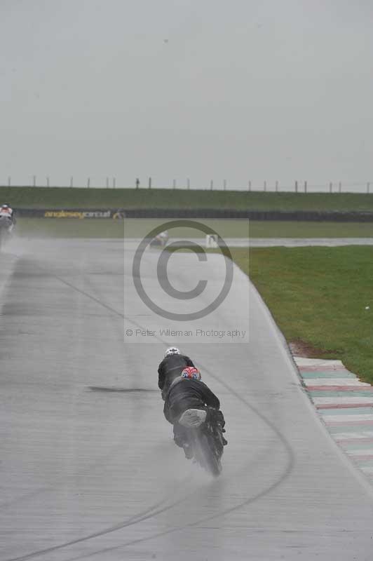 Motorcycle action photographs;anglesey circuit;anglesey trackday photographs;event digital images;eventdigitalimages;no limits trackday;oulton park circuit cheshire;peter wileman photography;trackday;trackday digital images;trackday photos;ty croes circuit wales