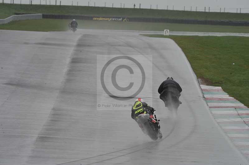 Motorcycle action photographs;anglesey circuit;anglesey trackday photographs;event digital images;eventdigitalimages;no limits trackday;oulton park circuit cheshire;peter wileman photography;trackday;trackday digital images;trackday photos;ty croes circuit wales