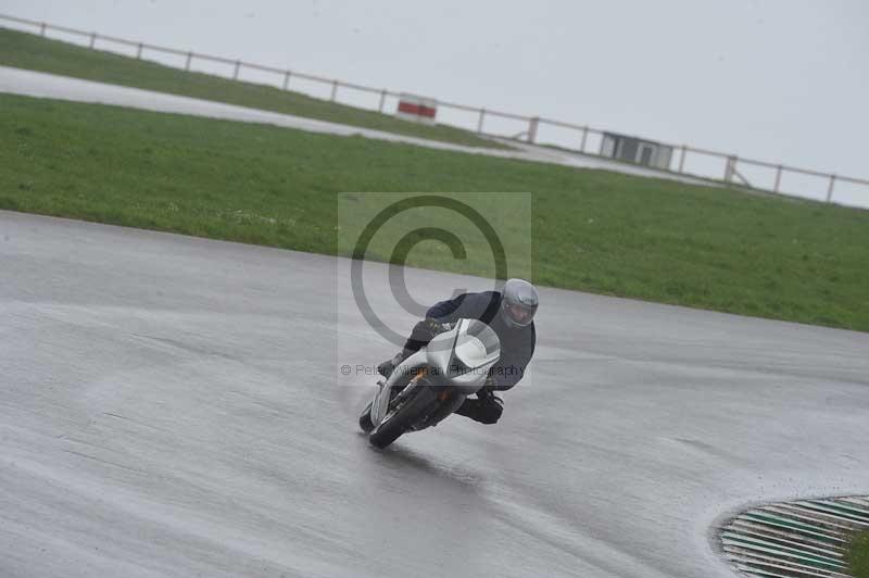 Motorcycle action photographs;anglesey circuit;anglesey trackday photographs;event digital images;eventdigitalimages;no limits trackday;oulton park circuit cheshire;peter wileman photography;trackday;trackday digital images;trackday photos;ty croes circuit wales