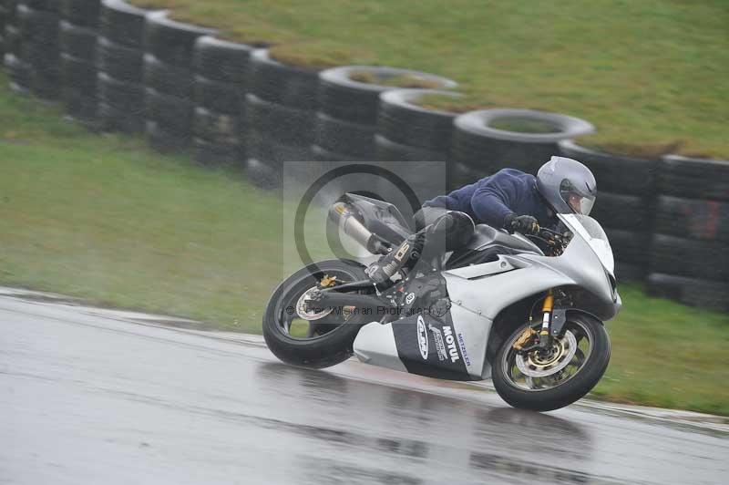 Motorcycle action photographs;anglesey circuit;anglesey trackday photographs;event digital images;eventdigitalimages;no limits trackday;oulton park circuit cheshire;peter wileman photography;trackday;trackday digital images;trackday photos;ty croes circuit wales