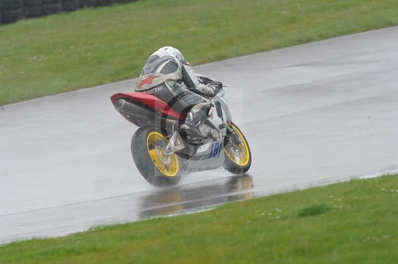 Motorcycle action photographs;anglesey circuit;anglesey trackday photographs;event digital images;eventdigitalimages;no limits trackday;oulton park circuit cheshire;peter wileman photography;trackday;trackday digital images;trackday photos;ty croes circuit wales