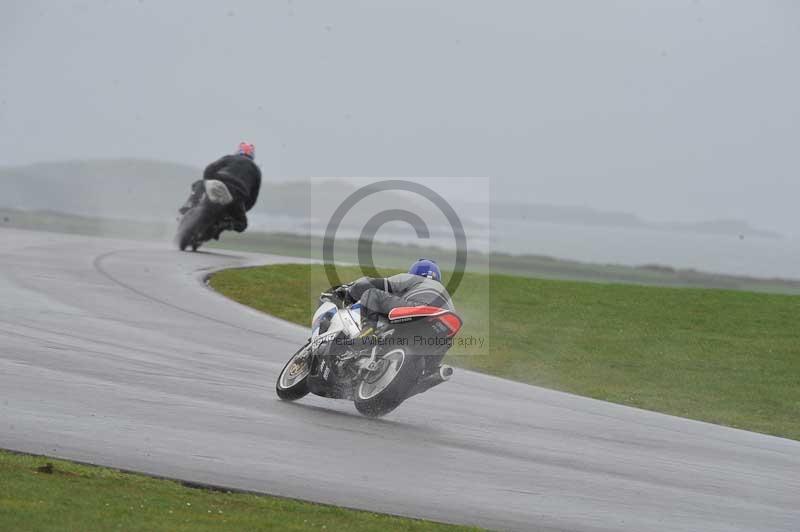 Motorcycle action photographs;anglesey circuit;anglesey trackday photographs;event digital images;eventdigitalimages;no limits trackday;oulton park circuit cheshire;peter wileman photography;trackday;trackday digital images;trackday photos;ty croes circuit wales