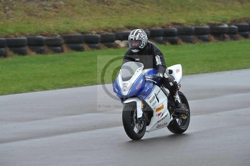 Motorcycle action photographs;anglesey circuit;anglesey trackday photographs;event digital images;eventdigitalimages;no limits trackday;oulton park circuit cheshire;peter wileman photography;trackday;trackday digital images;trackday photos;ty croes circuit wales