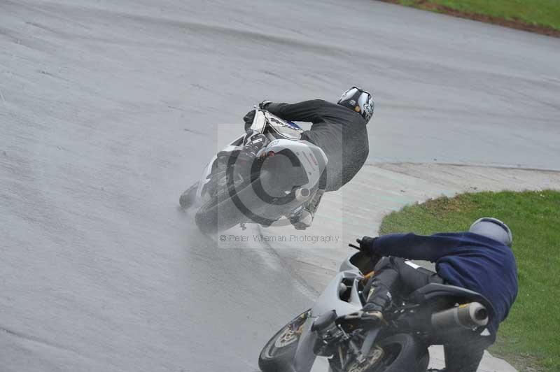 Motorcycle action photographs;anglesey circuit;anglesey trackday photographs;event digital images;eventdigitalimages;no limits trackday;oulton park circuit cheshire;peter wileman photography;trackday;trackday digital images;trackday photos;ty croes circuit wales