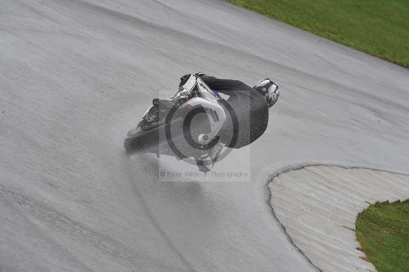 Motorcycle action photographs;anglesey circuit;anglesey trackday photographs;event digital images;eventdigitalimages;no limits trackday;oulton park circuit cheshire;peter wileman photography;trackday;trackday digital images;trackday photos;ty croes circuit wales