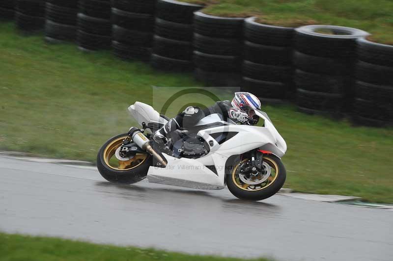 Motorcycle action photographs;anglesey circuit;anglesey trackday photographs;event digital images;eventdigitalimages;no limits trackday;oulton park circuit cheshire;peter wileman photography;trackday;trackday digital images;trackday photos;ty croes circuit wales