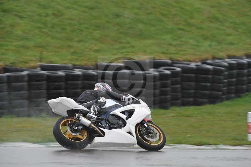 Motorcycle action photographs;anglesey circuit;anglesey trackday photographs;event digital images;eventdigitalimages;no limits trackday;oulton park circuit cheshire;peter wileman photography;trackday;trackday digital images;trackday photos;ty croes circuit wales