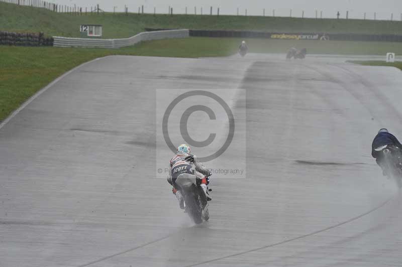 Motorcycle action photographs;anglesey circuit;anglesey trackday photographs;event digital images;eventdigitalimages;no limits trackday;oulton park circuit cheshire;peter wileman photography;trackday;trackday digital images;trackday photos;ty croes circuit wales