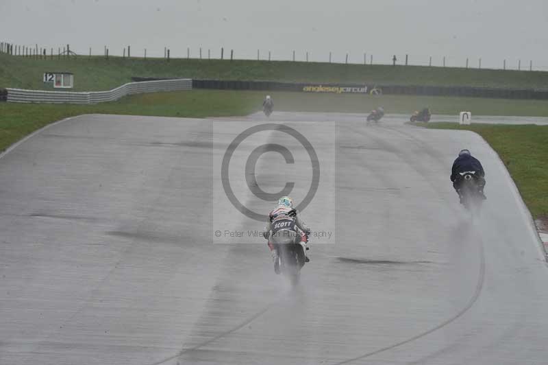 Motorcycle action photographs;anglesey circuit;anglesey trackday photographs;event digital images;eventdigitalimages;no limits trackday;oulton park circuit cheshire;peter wileman photography;trackday;trackday digital images;trackday photos;ty croes circuit wales