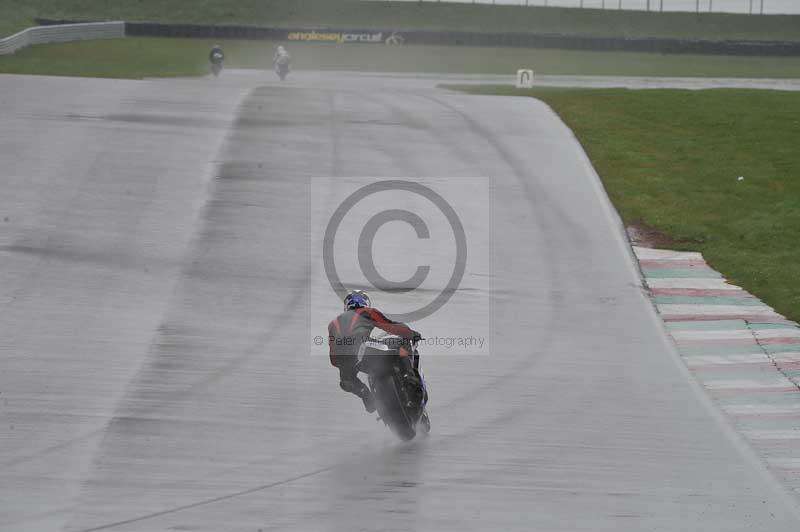 Motorcycle action photographs;anglesey circuit;anglesey trackday photographs;event digital images;eventdigitalimages;no limits trackday;oulton park circuit cheshire;peter wileman photography;trackday;trackday digital images;trackday photos;ty croes circuit wales