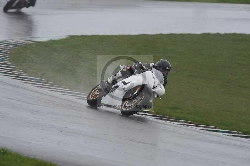 Motorcycle action photographs;anglesey circuit;anglesey trackday photographs;event digital images;eventdigitalimages;no limits trackday;oulton park circuit cheshire;peter wileman photography;trackday;trackday digital images;trackday photos;ty croes circuit wales