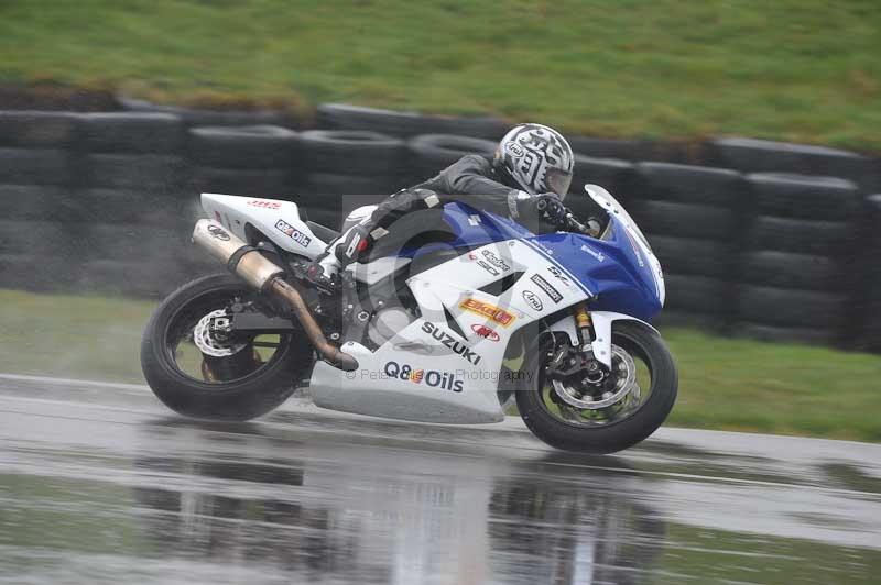 Motorcycle action photographs;anglesey circuit;anglesey trackday photographs;event digital images;eventdigitalimages;no limits trackday;oulton park circuit cheshire;peter wileman photography;trackday;trackday digital images;trackday photos;ty croes circuit wales