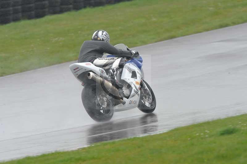 Motorcycle action photographs;anglesey circuit;anglesey trackday photographs;event digital images;eventdigitalimages;no limits trackday;oulton park circuit cheshire;peter wileman photography;trackday;trackday digital images;trackday photos;ty croes circuit wales