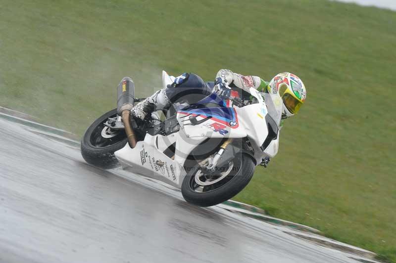 Motorcycle action photographs;anglesey circuit;anglesey trackday photographs;event digital images;eventdigitalimages;no limits trackday;oulton park circuit cheshire;peter wileman photography;trackday;trackday digital images;trackday photos;ty croes circuit wales