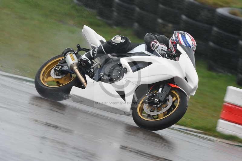 Motorcycle action photographs;anglesey circuit;anglesey trackday photographs;event digital images;eventdigitalimages;no limits trackday;oulton park circuit cheshire;peter wileman photography;trackday;trackday digital images;trackday photos;ty croes circuit wales