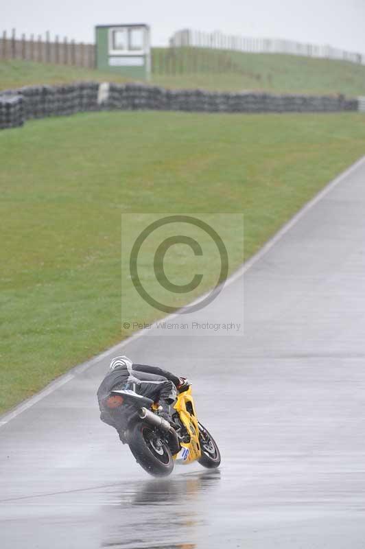 Motorcycle action photographs;anglesey circuit;anglesey trackday photographs;event digital images;eventdigitalimages;no limits trackday;oulton park circuit cheshire;peter wileman photography;trackday;trackday digital images;trackday photos;ty croes circuit wales