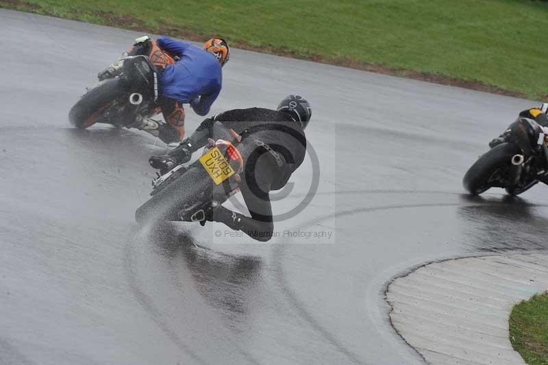 Motorcycle action photographs;anglesey circuit;anglesey trackday photographs;event digital images;eventdigitalimages;no limits trackday;oulton park circuit cheshire;peter wileman photography;trackday;trackday digital images;trackday photos;ty croes circuit wales