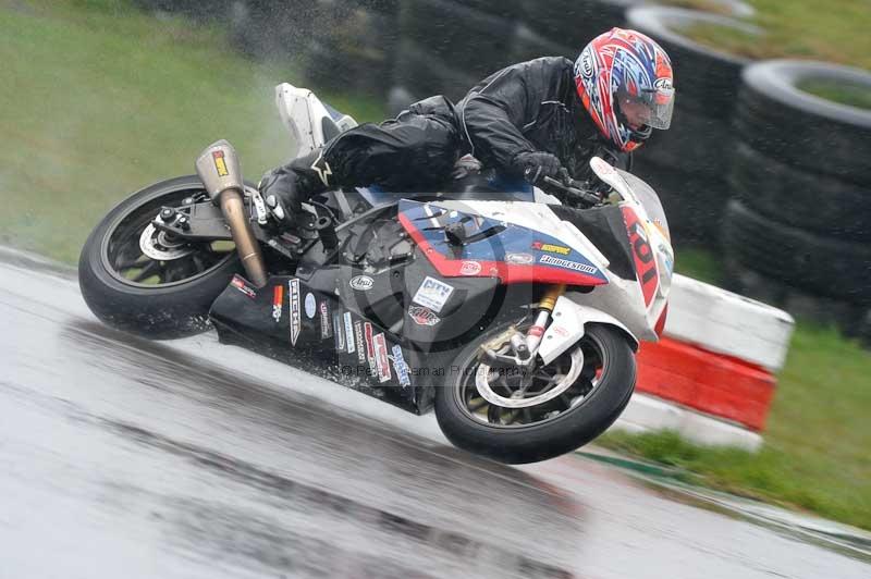 Motorcycle action photographs;anglesey circuit;anglesey trackday photographs;event digital images;eventdigitalimages;no limits trackday;oulton park circuit cheshire;peter wileman photography;trackday;trackday digital images;trackday photos;ty croes circuit wales