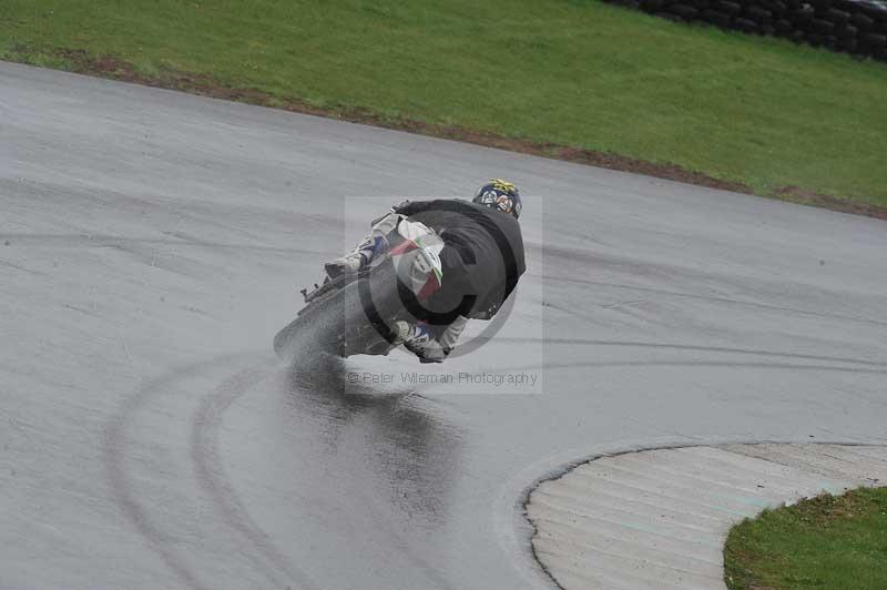 Motorcycle action photographs;anglesey circuit;anglesey trackday photographs;event digital images;eventdigitalimages;no limits trackday;oulton park circuit cheshire;peter wileman photography;trackday;trackday digital images;trackday photos;ty croes circuit wales