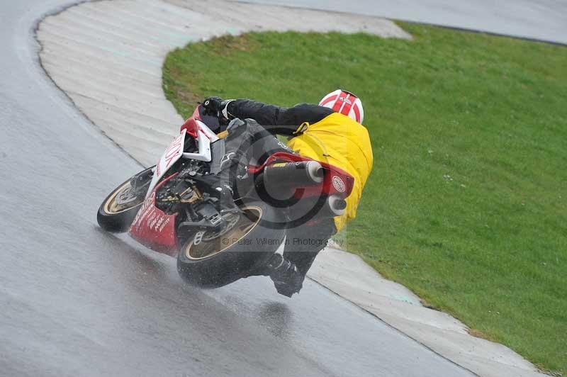 Motorcycle action photographs;anglesey circuit;anglesey trackday photographs;event digital images;eventdigitalimages;no limits trackday;oulton park circuit cheshire;peter wileman photography;trackday;trackday digital images;trackday photos;ty croes circuit wales