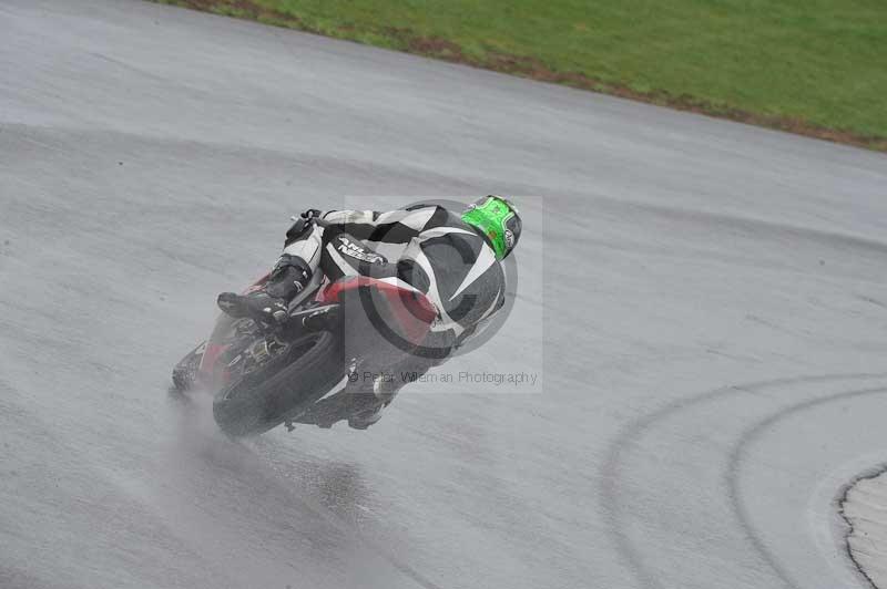 Motorcycle action photographs;anglesey circuit;anglesey trackday photographs;event digital images;eventdigitalimages;no limits trackday;oulton park circuit cheshire;peter wileman photography;trackday;trackday digital images;trackday photos;ty croes circuit wales