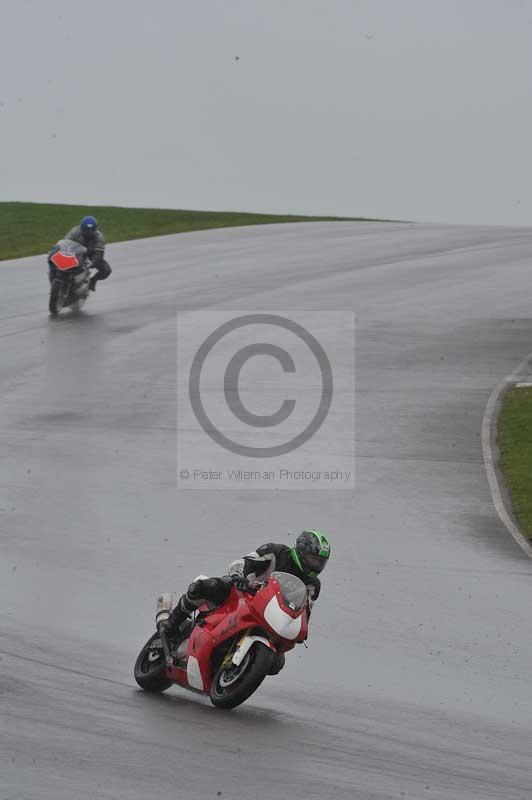 Motorcycle action photographs;anglesey circuit;anglesey trackday photographs;event digital images;eventdigitalimages;no limits trackday;oulton park circuit cheshire;peter wileman photography;trackday;trackday digital images;trackday photos;ty croes circuit wales