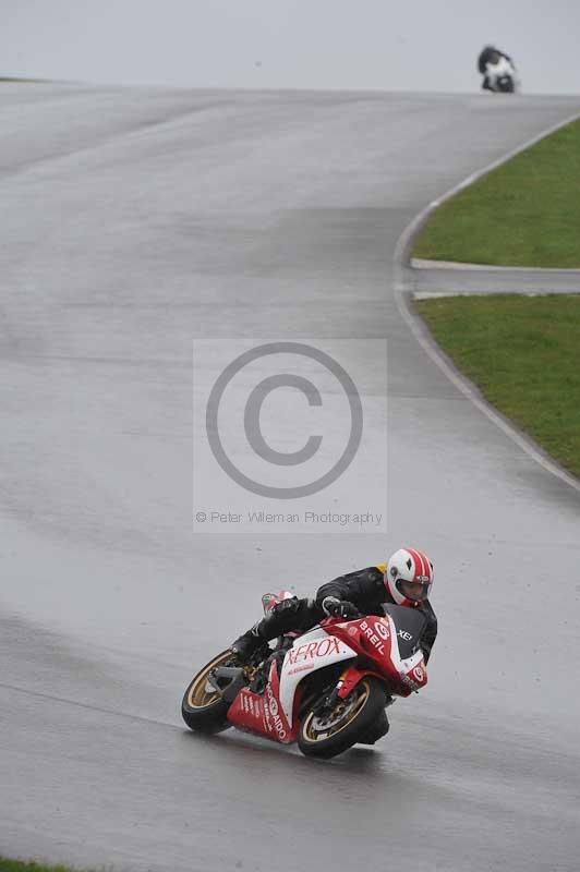 Motorcycle action photographs;anglesey circuit;anglesey trackday photographs;event digital images;eventdigitalimages;no limits trackday;oulton park circuit cheshire;peter wileman photography;trackday;trackday digital images;trackday photos;ty croes circuit wales