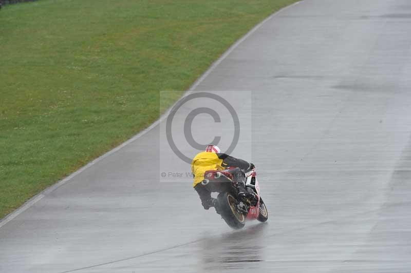 Motorcycle action photographs;anglesey circuit;anglesey trackday photographs;event digital images;eventdigitalimages;no limits trackday;oulton park circuit cheshire;peter wileman photography;trackday;trackday digital images;trackday photos;ty croes circuit wales