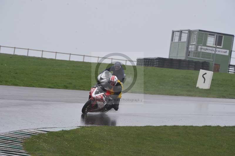 Motorcycle action photographs;anglesey circuit;anglesey trackday photographs;event digital images;eventdigitalimages;no limits trackday;oulton park circuit cheshire;peter wileman photography;trackday;trackday digital images;trackday photos;ty croes circuit wales