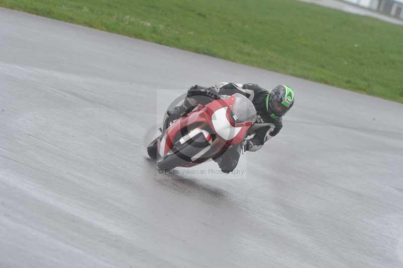 Motorcycle action photographs;anglesey circuit;anglesey trackday photographs;event digital images;eventdigitalimages;no limits trackday;oulton park circuit cheshire;peter wileman photography;trackday;trackday digital images;trackday photos;ty croes circuit wales