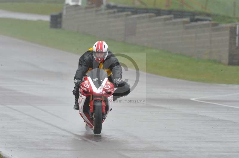 Motorcycle action photographs;anglesey circuit;anglesey trackday photographs;event digital images;eventdigitalimages;no limits trackday;oulton park circuit cheshire;peter wileman photography;trackday;trackday digital images;trackday photos;ty croes circuit wales