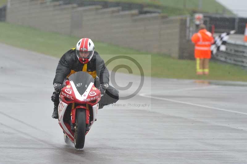 Motorcycle action photographs;anglesey circuit;anglesey trackday photographs;event digital images;eventdigitalimages;no limits trackday;oulton park circuit cheshire;peter wileman photography;trackday;trackday digital images;trackday photos;ty croes circuit wales