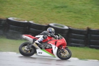 Motorcycle-action-photographs;anglesey-circuit;anglesey-trackday-photographs;event-digital-images;eventdigitalimages;no-limits-trackday;oulton-park-circuit-cheshire;peter-wileman-photography;trackday;trackday-digital-images;trackday-photos;ty-croes-circuit-wales