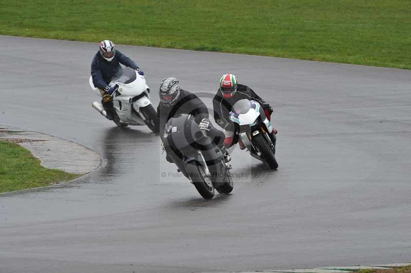 Motorcycle action photographs;anglesey circuit;anglesey trackday photographs;event digital images;eventdigitalimages;no limits trackday;oulton park circuit cheshire;peter wileman photography;trackday;trackday digital images;trackday photos;ty croes circuit wales