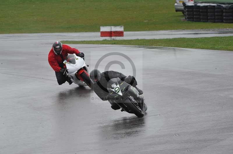 Motorcycle action photographs;anglesey circuit;anglesey trackday photographs;event digital images;eventdigitalimages;no limits trackday;oulton park circuit cheshire;peter wileman photography;trackday;trackday digital images;trackday photos;ty croes circuit wales