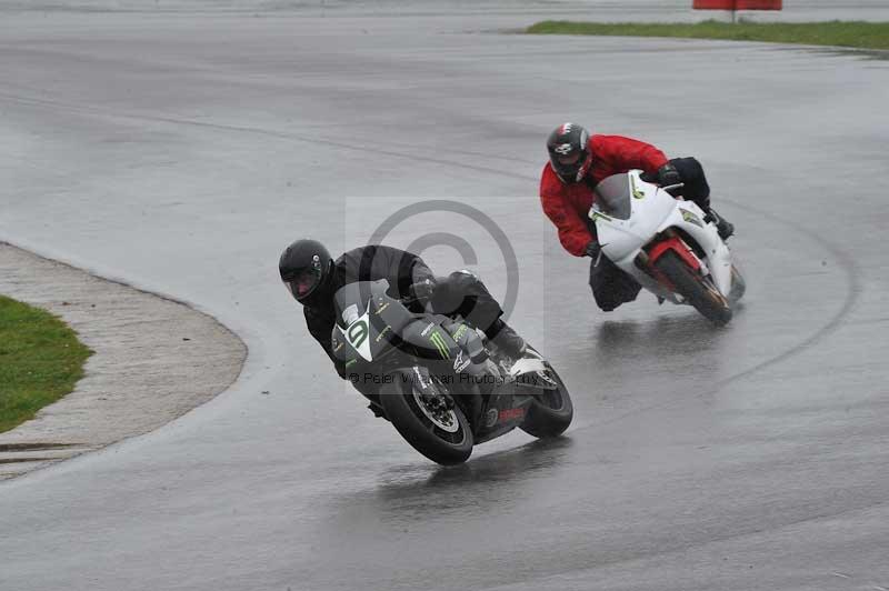 Motorcycle action photographs;anglesey circuit;anglesey trackday photographs;event digital images;eventdigitalimages;no limits trackday;oulton park circuit cheshire;peter wileman photography;trackday;trackday digital images;trackday photos;ty croes circuit wales