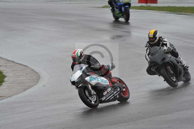 Motorcycle action photographs;anglesey circuit;anglesey trackday photographs;event digital images;eventdigitalimages;no limits trackday;oulton park circuit cheshire;peter wileman photography;trackday;trackday digital images;trackday photos;ty croes circuit wales