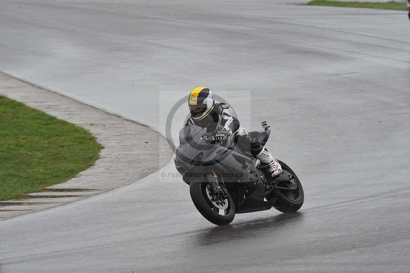 Motorcycle action photographs;anglesey circuit;anglesey trackday photographs;event digital images;eventdigitalimages;no limits trackday;oulton park circuit cheshire;peter wileman photography;trackday;trackday digital images;trackday photos;ty croes circuit wales