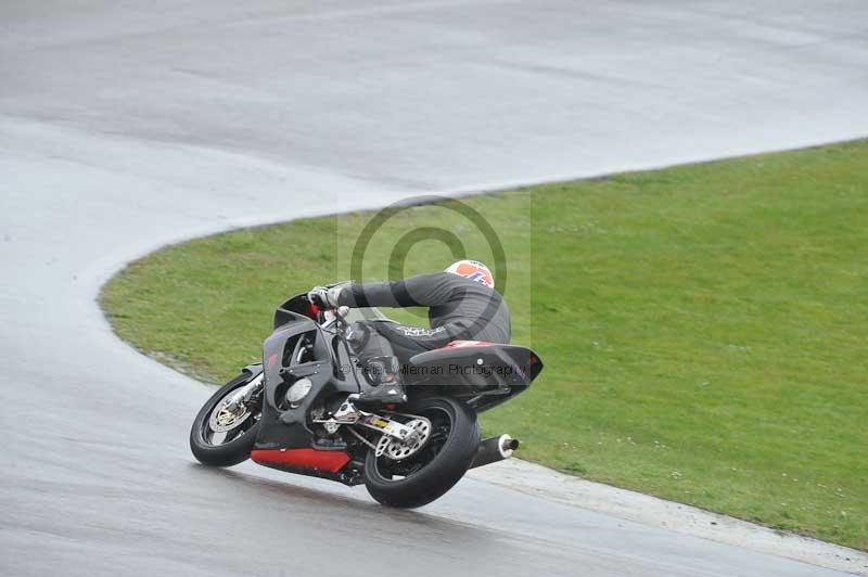 Motorcycle action photographs;anglesey circuit;anglesey trackday photographs;event digital images;eventdigitalimages;no limits trackday;oulton park circuit cheshire;peter wileman photography;trackday;trackday digital images;trackday photos;ty croes circuit wales