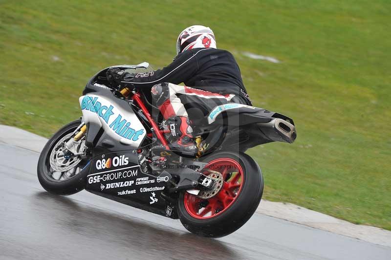 Motorcycle action photographs;anglesey circuit;anglesey trackday photographs;event digital images;eventdigitalimages;no limits trackday;oulton park circuit cheshire;peter wileman photography;trackday;trackday digital images;trackday photos;ty croes circuit wales